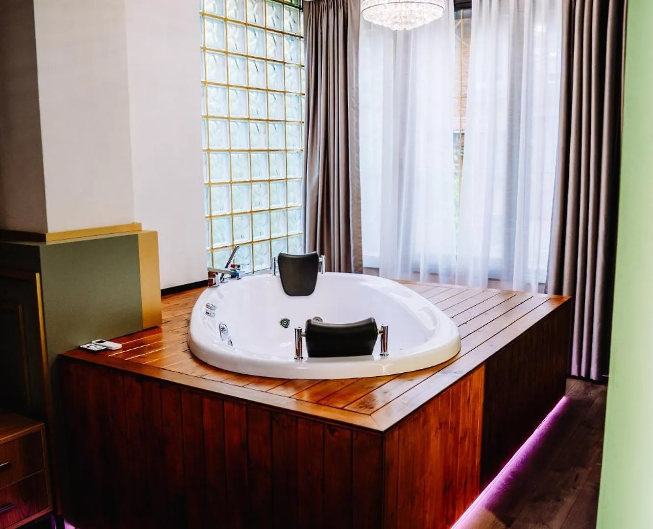 Ns Luxury Suites Tirana 0*,  Albania